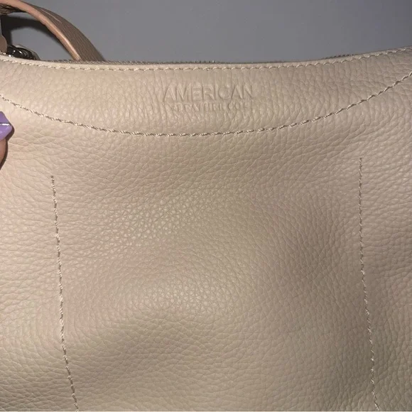 American Leather Co. Crowley Bucket Crossbody Beige & Tan - Picture 3 of 10